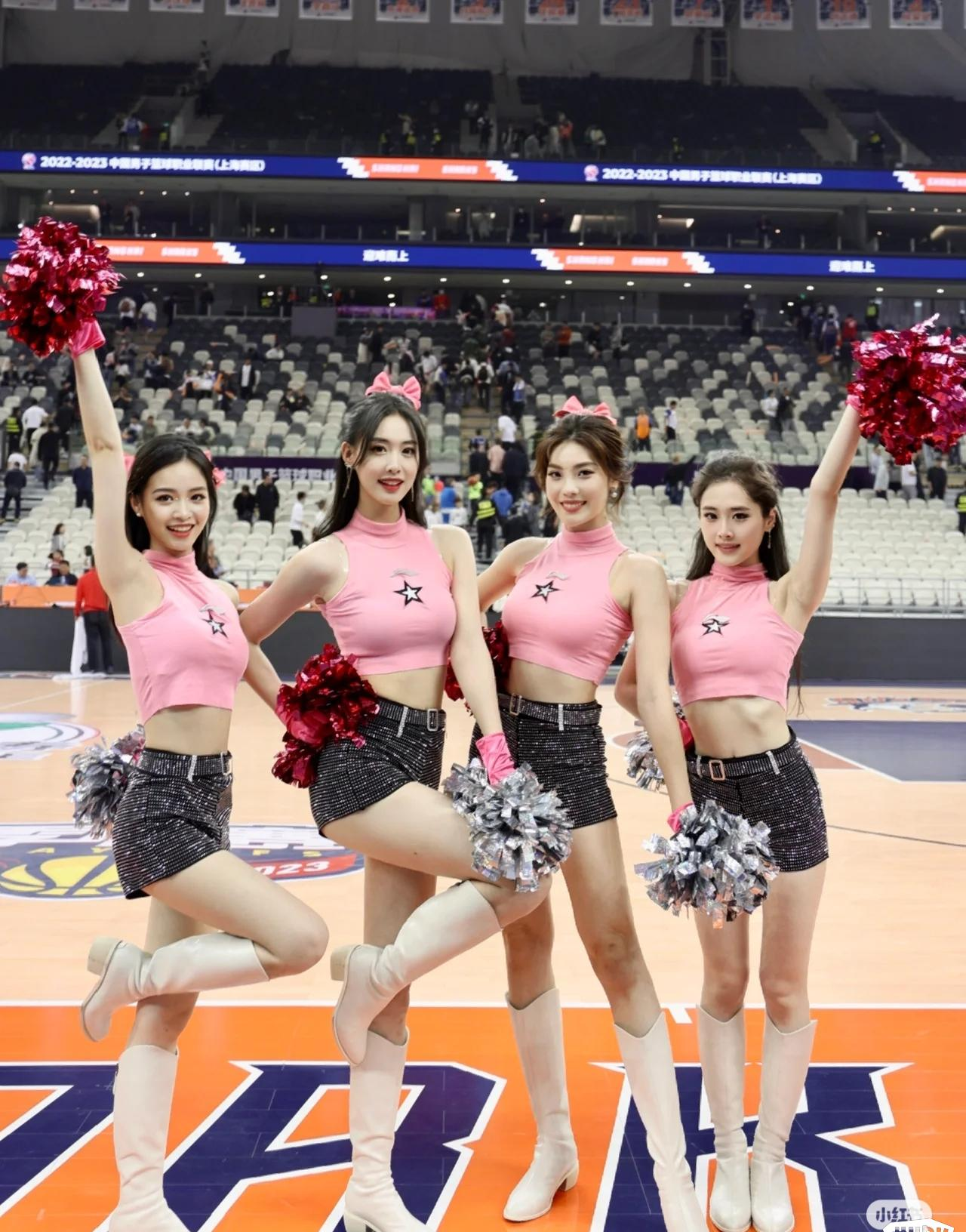 关于关键时刻广厦男篮备战CBA季后赛皇家马德里官宣签约备战CBA常规赛，摩纳哥刷新队史纪录备战法国杯看傻球迷的信息