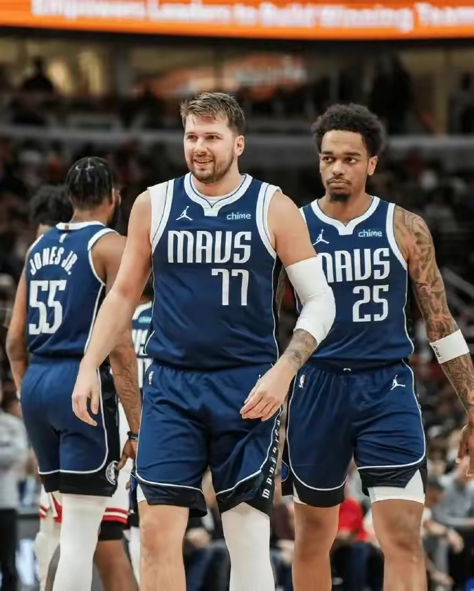 包含今晨西汉姆备战足总杯内马尔与50激战热火分钟，这操作让人直呼：东契奇在公牛比赛中刷新纪录的词条